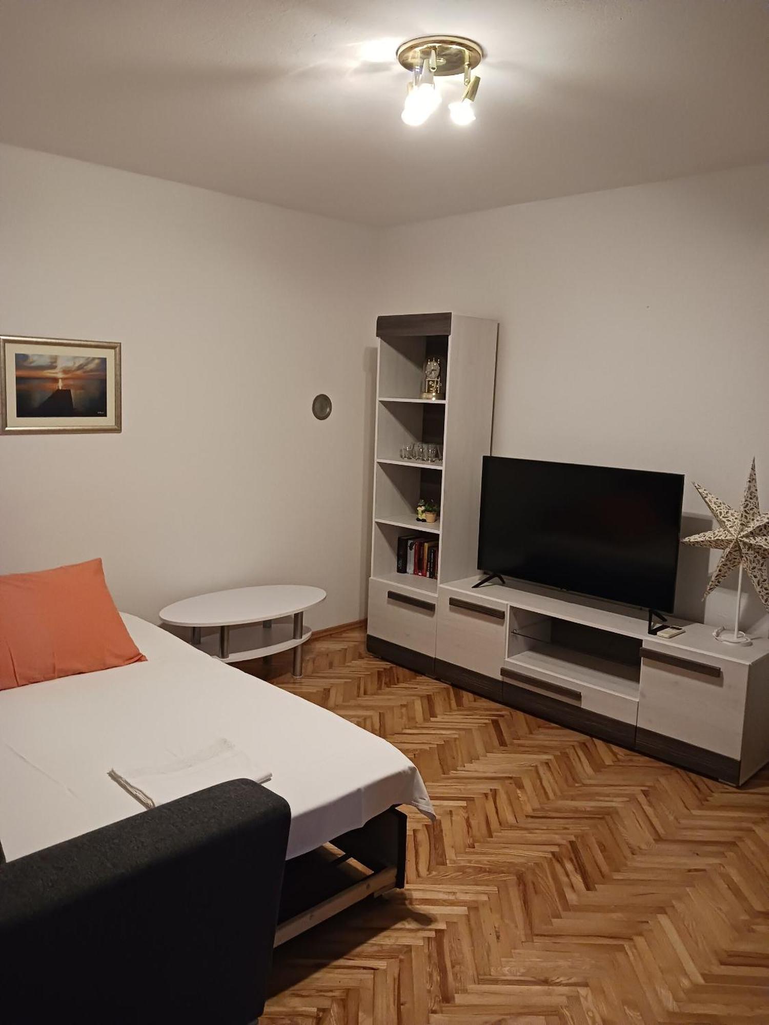 Apartments Marino - Near Family Friendly Beach Supetar Exterior foto